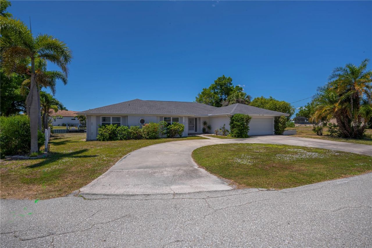 137 Sinclair Street Se, Port Charlotte, FL 33952 Photo