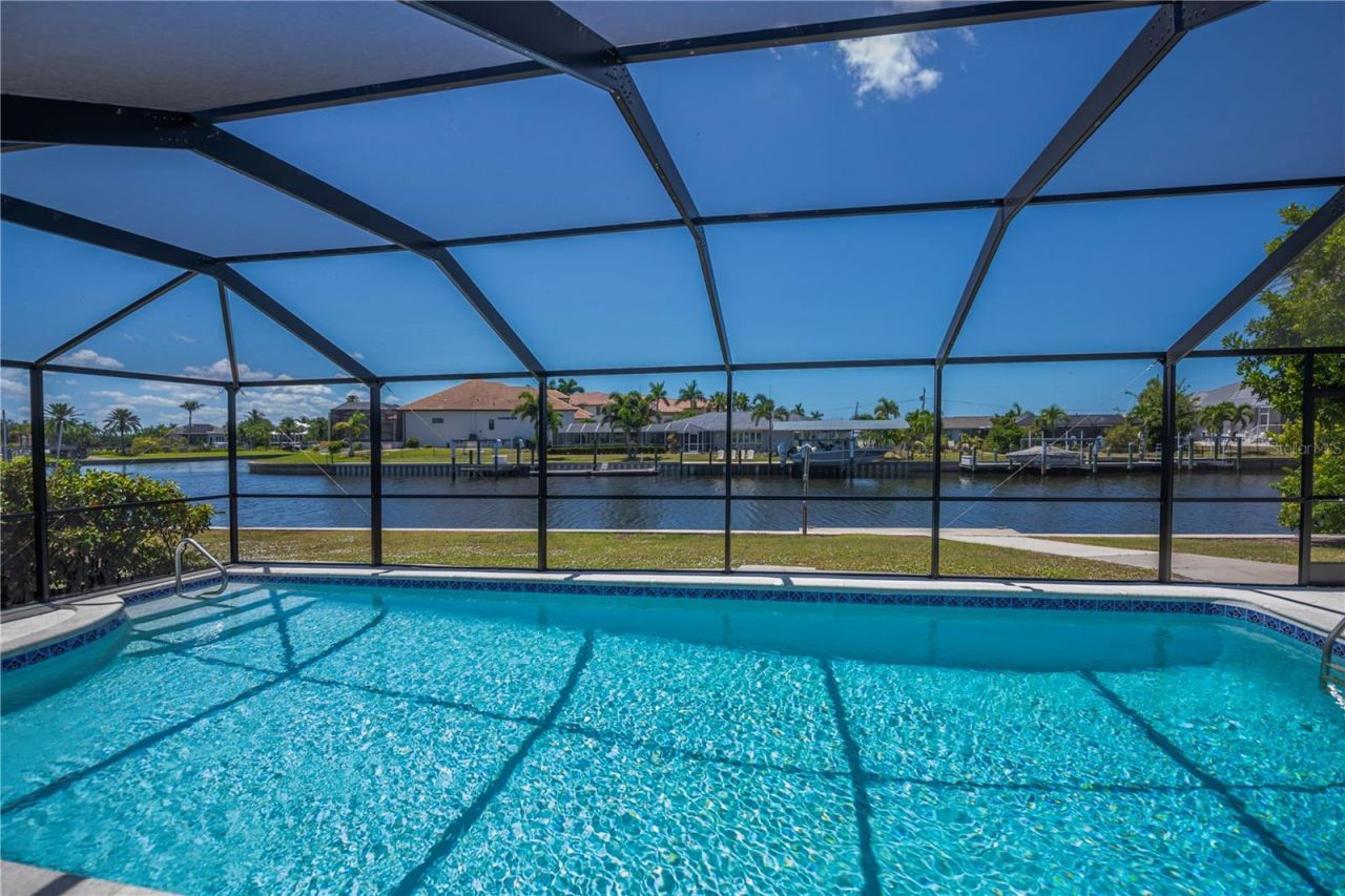 137 Sinclair Street Se, Port Charlotte, FL 33952 Photo