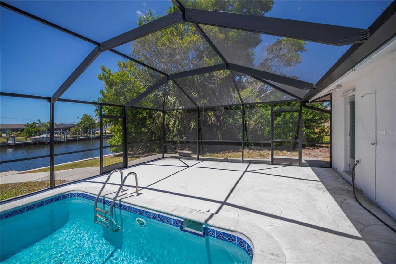 137 Sinclair Street Se, Port Charlotte, FL 33952 Photo
