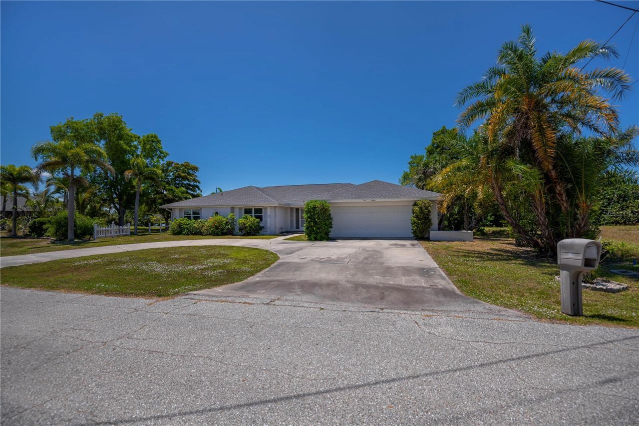 137 Sinclair Street Se, Port Charlotte, FL 33952 Photo