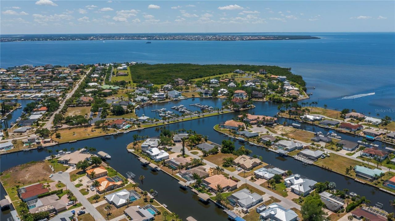 137 Sinclair Street Se, Port Charlotte, FL 33952 Photo