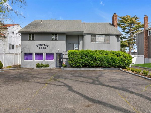 2461 Merrick Avenue , Merrick, NY 11566