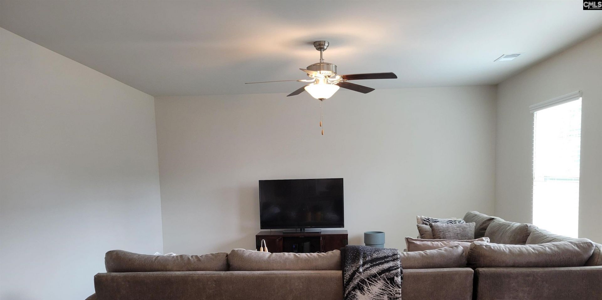 454 Kingsley View Road Photo 7