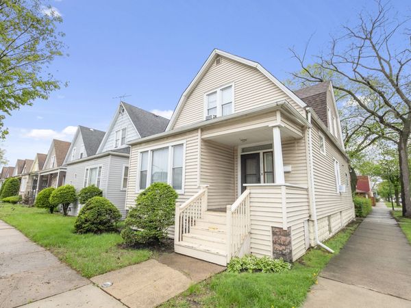 10700 S Avenue G , Chicago, IL 60617