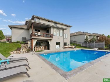 10414 S 106 Street, Papillion, NE 68046