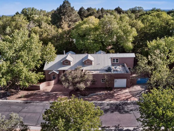 1630 Rancho Guadalupe Trail NW, Albuquerque, NM 87107