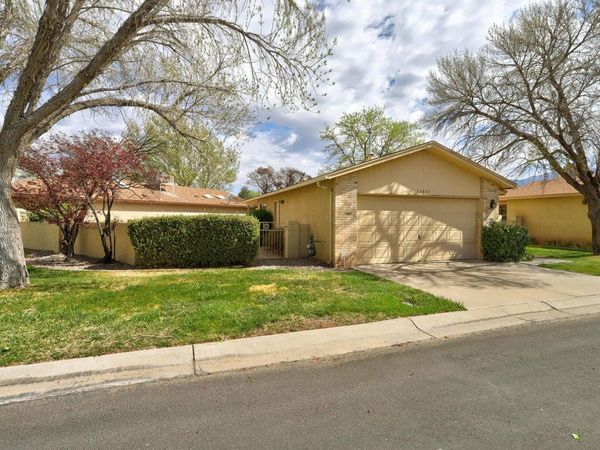 10403 Schenley Park Drive NE, Albuquerque, NM 87123