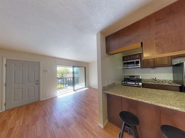 1025 Valencia Drive SE, Unit APT 10, Albuquerque, NM 87108