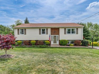 273 Sunnymeade Road, Rustburg, VA 24588