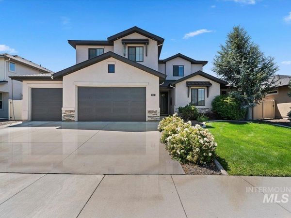 641 E Crest Ridge Dr, Meridian, ID 83642