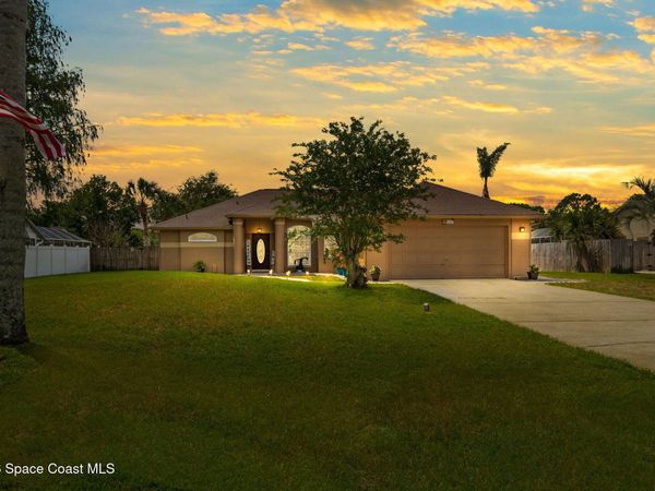 6965 Hundred Acre Drive , Cocoa, FL 32927
