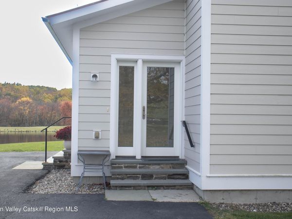 96 Jefferson Hill Road, Chatham, NY 12037