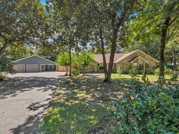 6765 Paso De Cortez, Navarre, FL 32566
