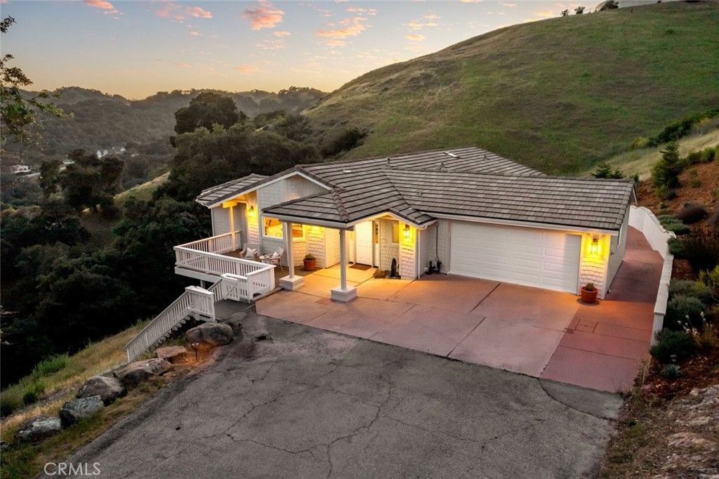 9500 Corona Road, Atascadero, CA 93422 Main Photo