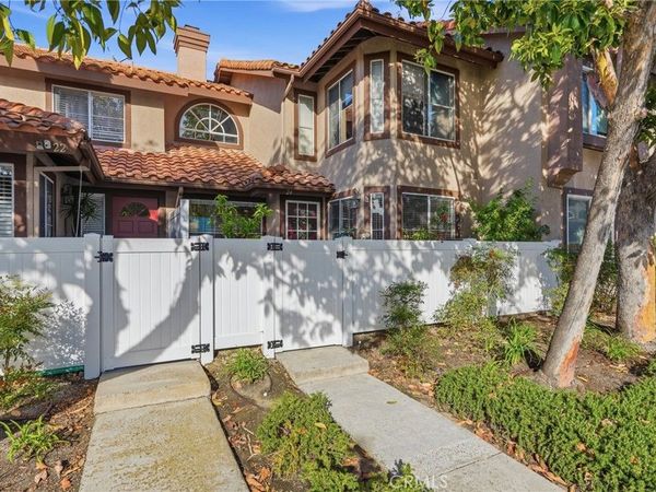 24 Vista Sierra, Unit 26, Rancho Santa Margarita, CA 92688