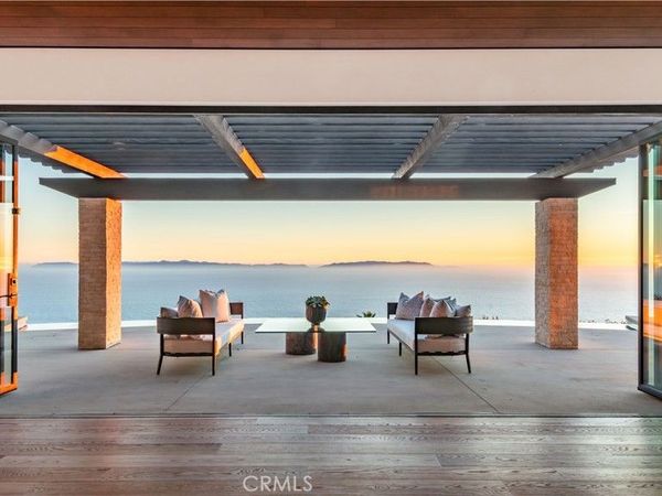 71 Crest Road E, Rolling Hills, CA 90274