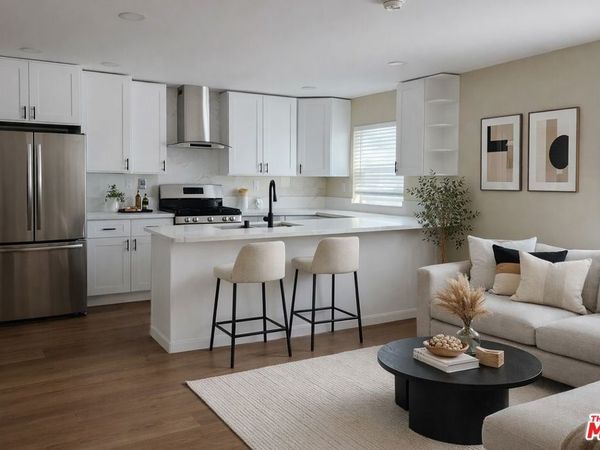 4308 3/4 Leimert Boulevard, Los Angeles, CA 90008