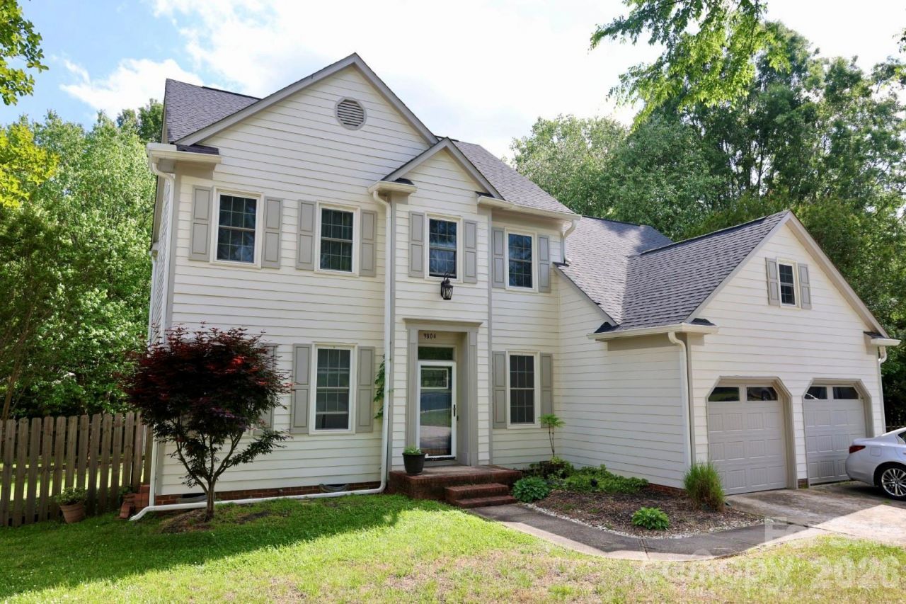 9804 Cooper Run Lane, Charlotte, NC 28269 Main Photo