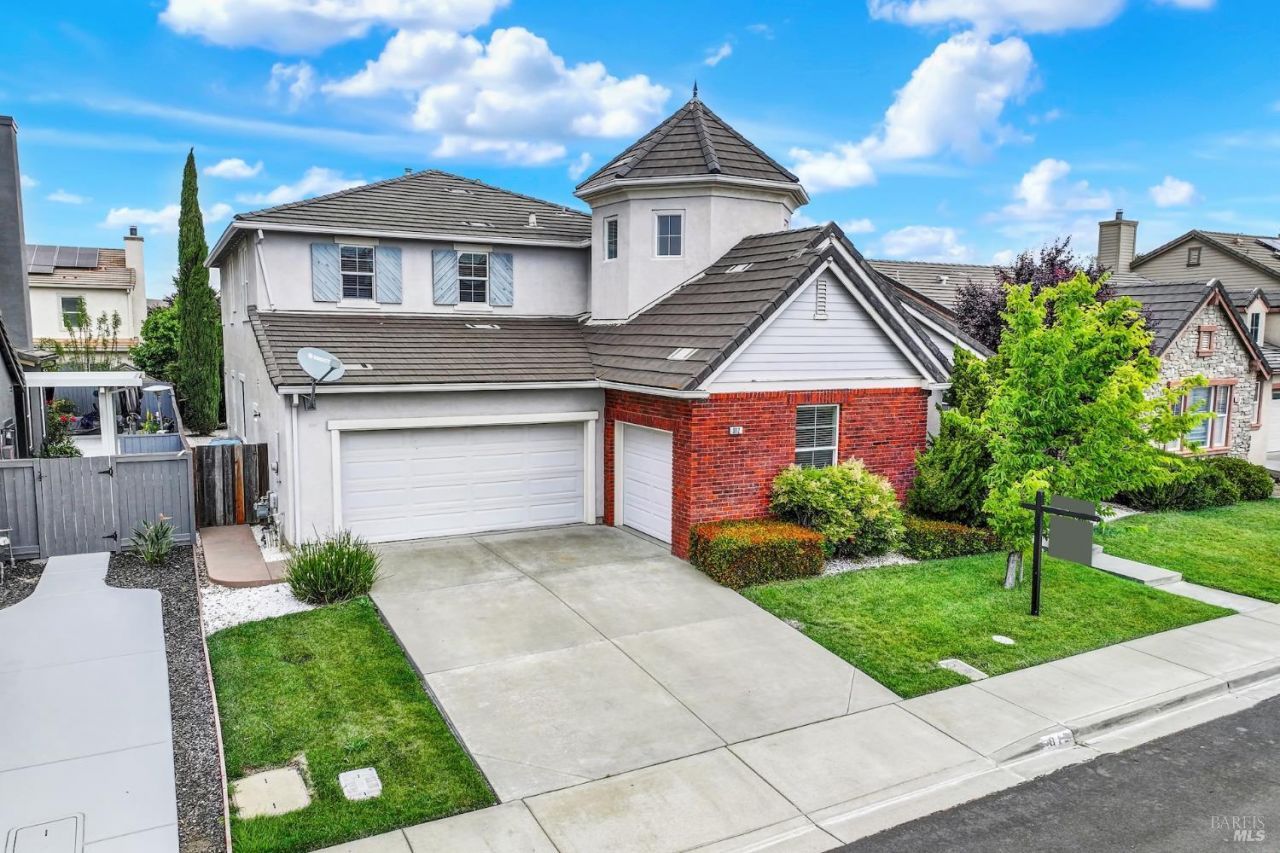 812 Purple Sage Drive, Vacaville, CA 95687 Main Photo
