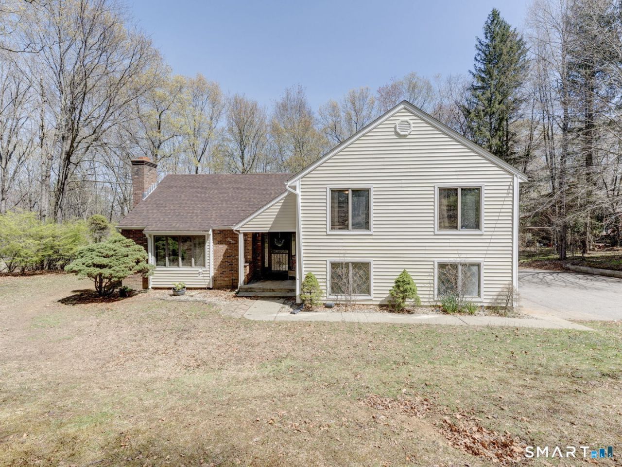 167 Mill Hill, Colchester, CT 06415 Main Photo