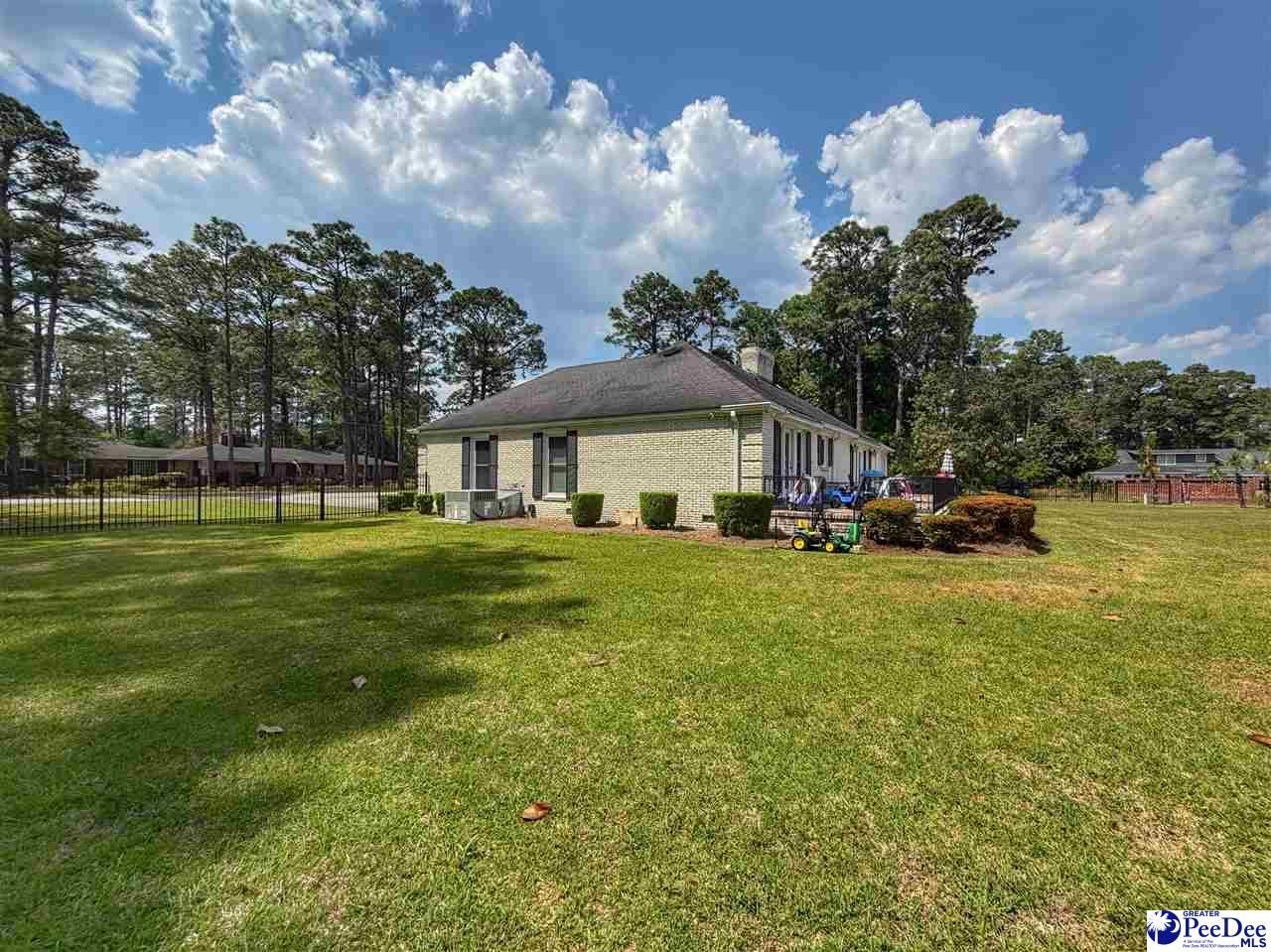 1214 Richard Street Photo 10