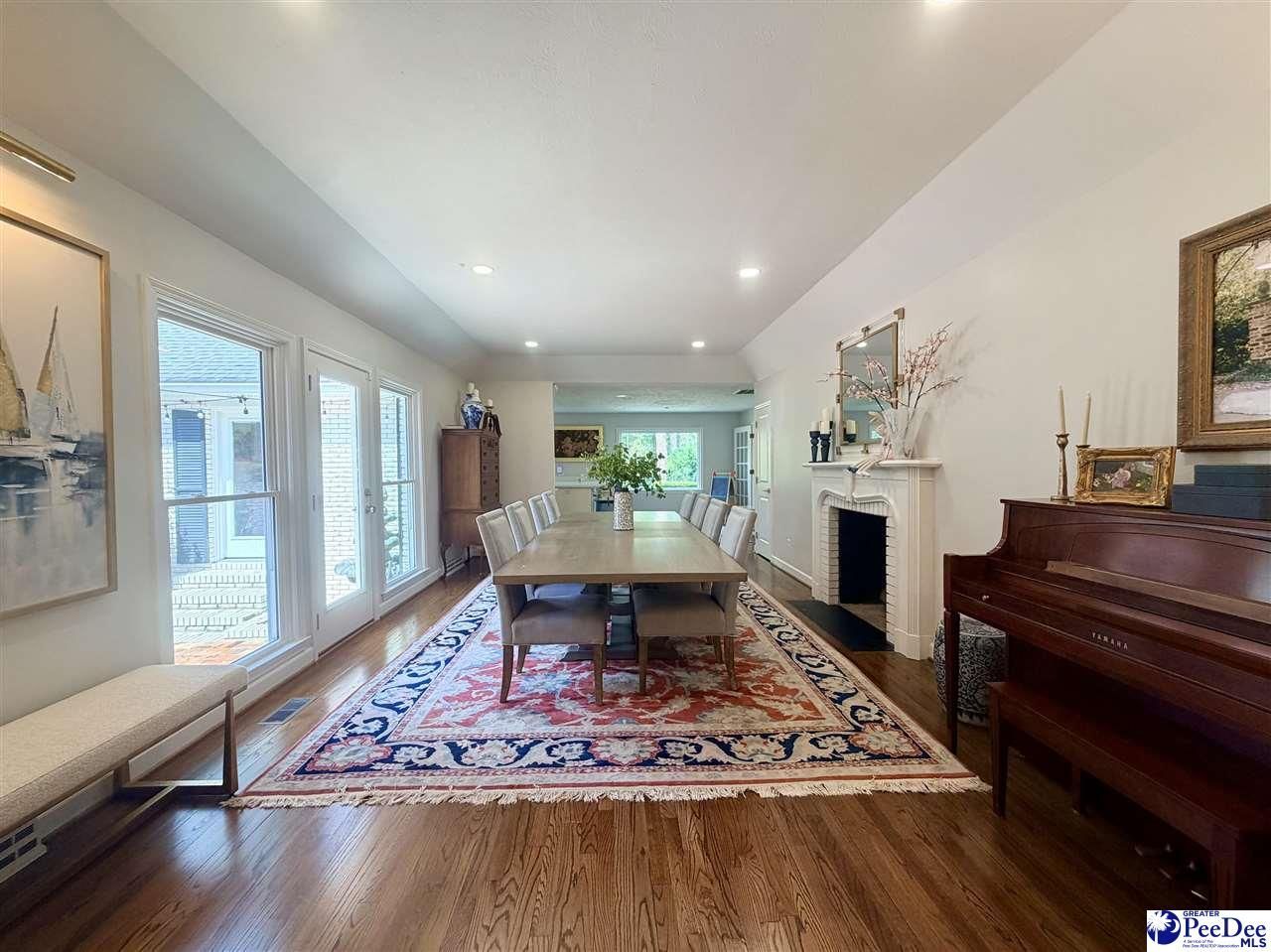 1214 Richard Street Photo 16