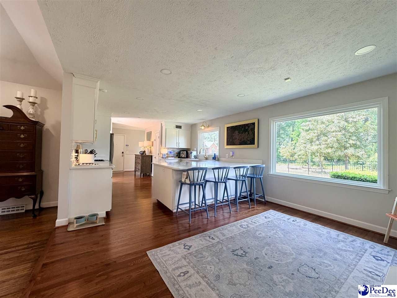 1214 Richard Street Photo 22