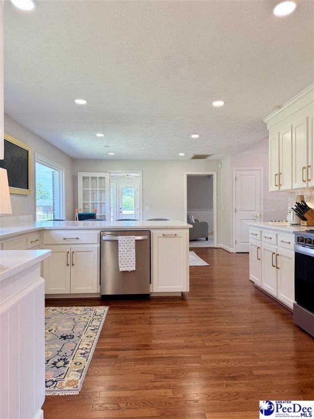 1214 Richard Street Photo 30