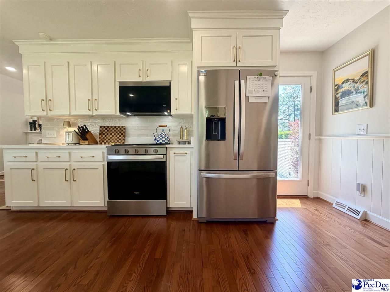 1214 Richard Street Photo 31