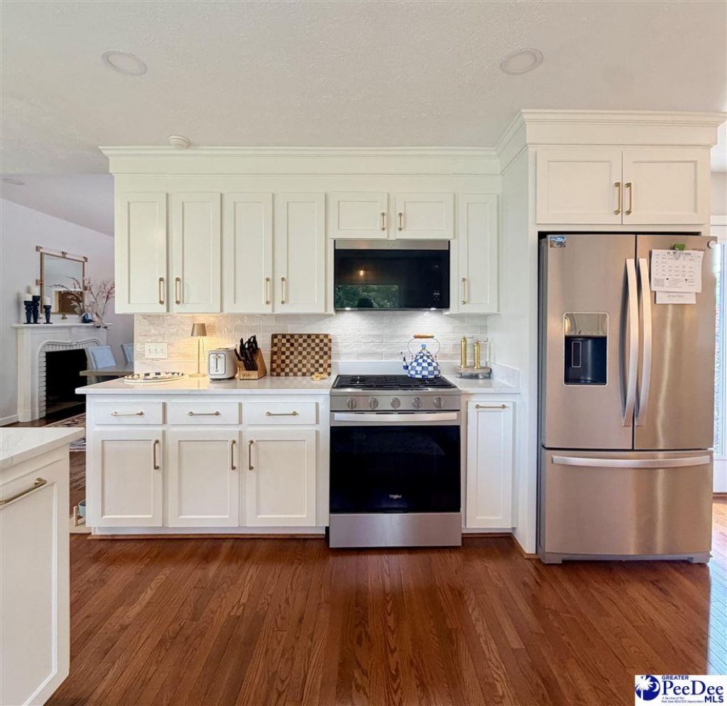 1214 Richard Street Photo 32