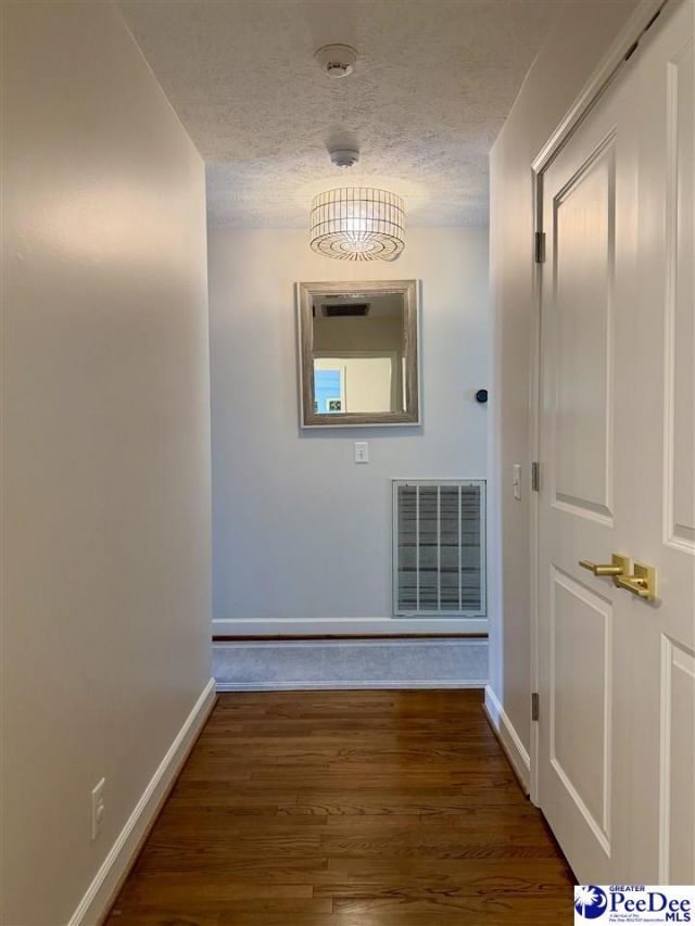 1214 Richard Street Photo 48