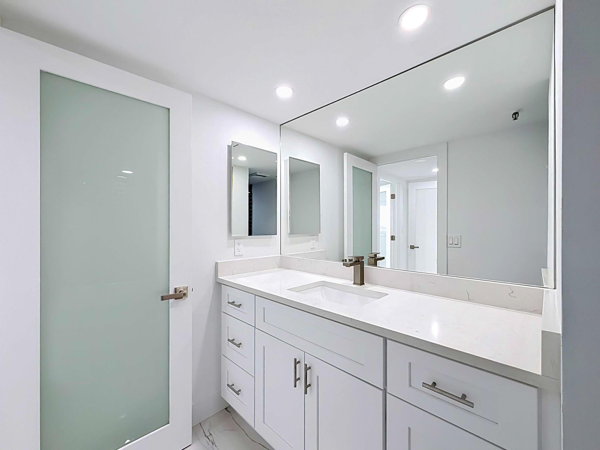 2480 Presidential Way, Unit 902, West Palm Beach, FL 33401 Photo