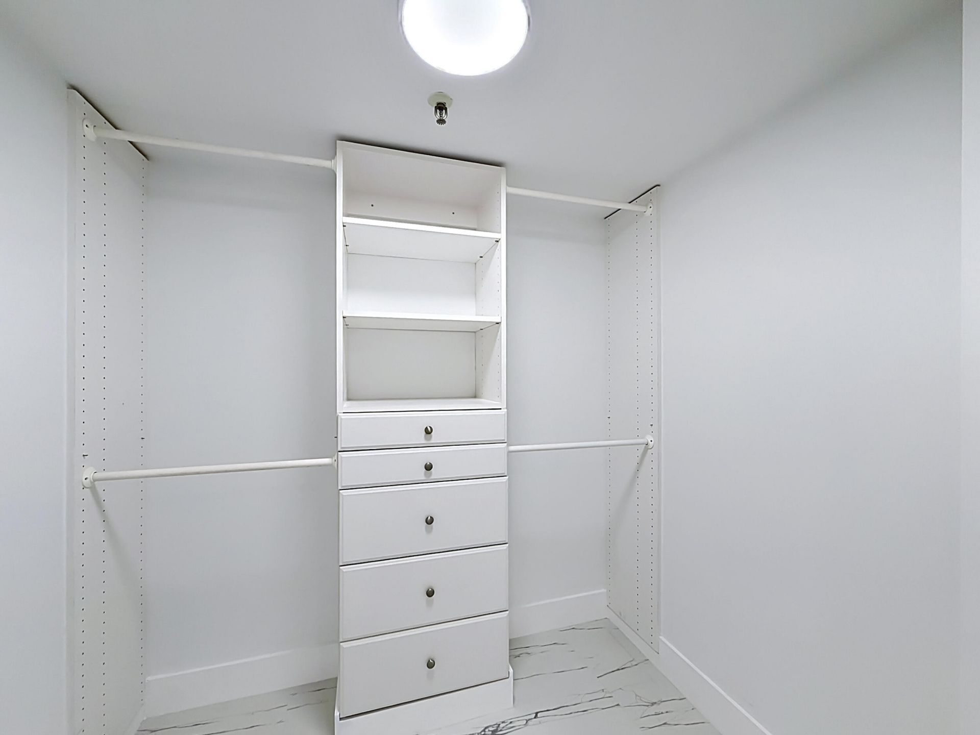 2480 Presidential Way, Unit 902, West Palm Beach, FL 33401 Photo
