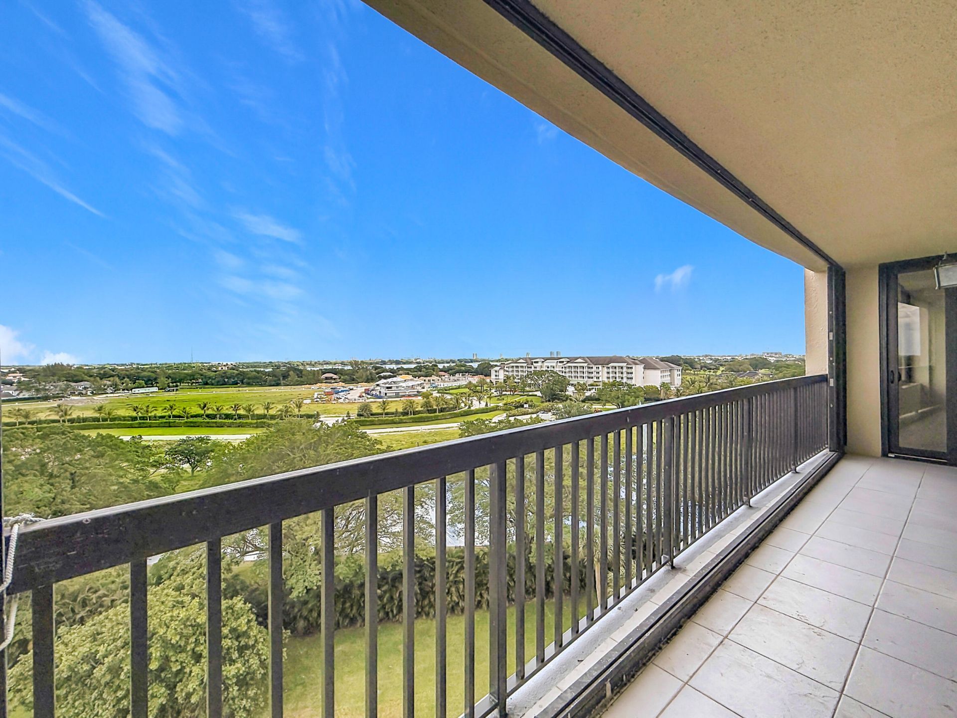 2480 Presidential Way, Unit 902, West Palm Beach, FL 33401 Photo