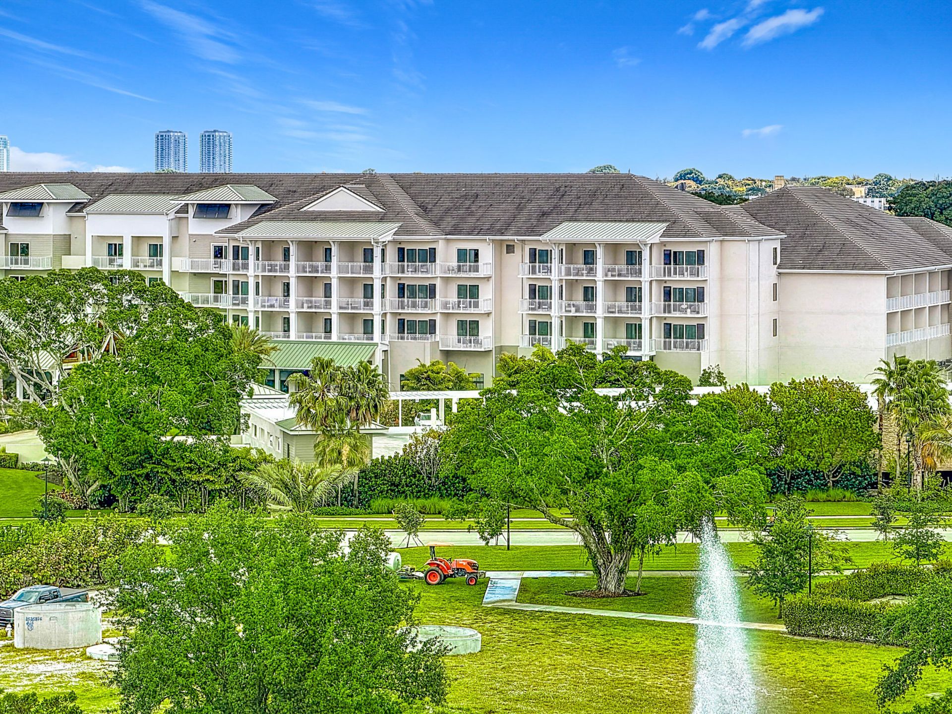 2480 Presidential Way, Unit 902, West Palm Beach, FL 33401 Photo