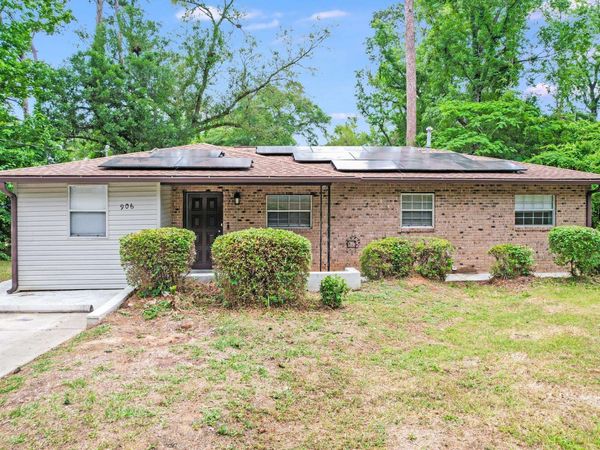 906 Millard Street , Tallahassee, FL 32301