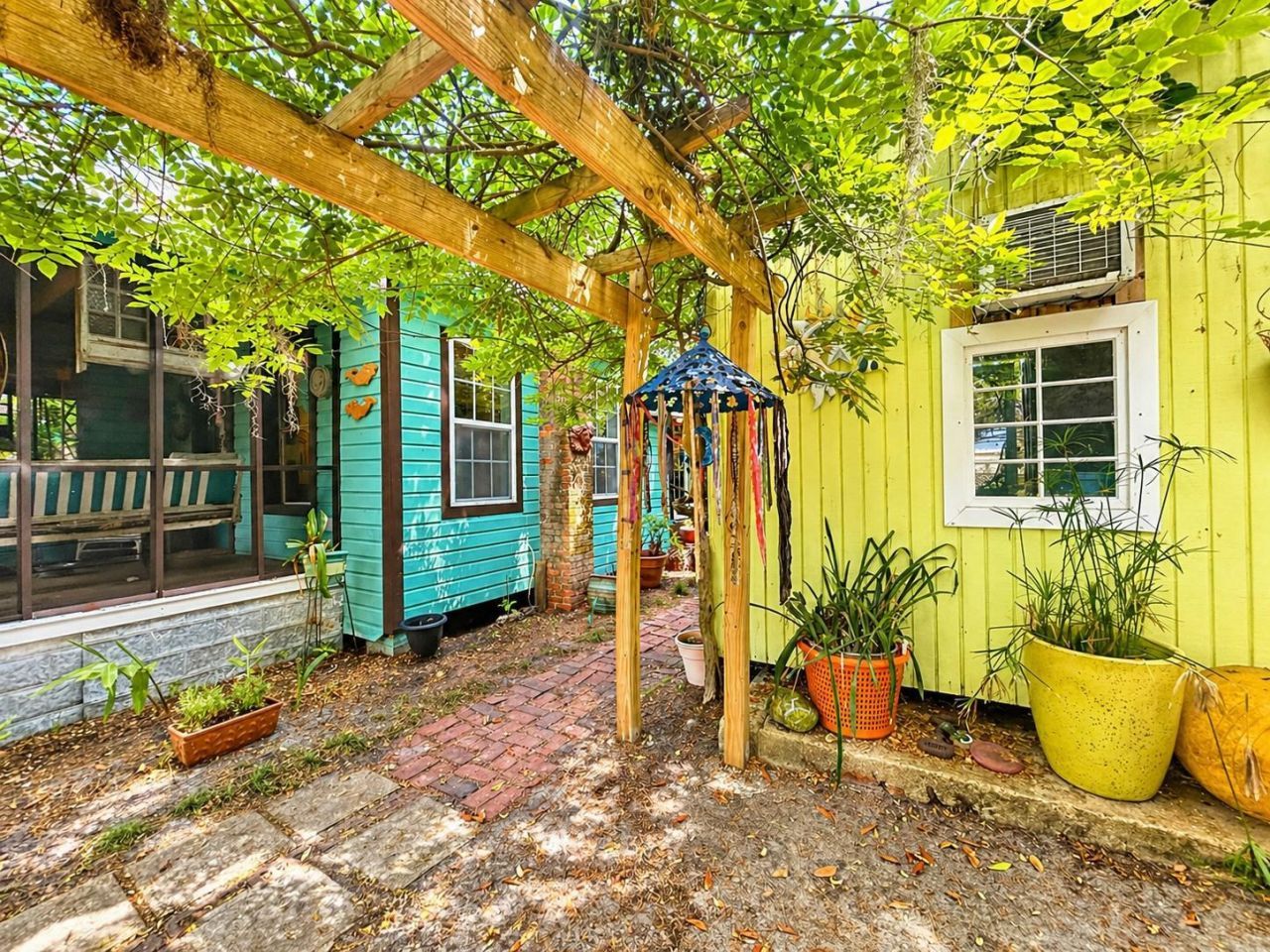 259 Dr Frederick S Humphries Street, Apalachicola, FL 32320 Photo