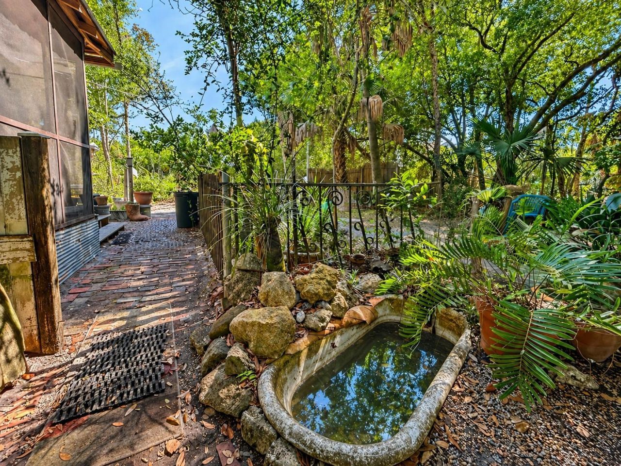 259 Dr Frederick S Humphries Street, Apalachicola, FL 32320 Photo