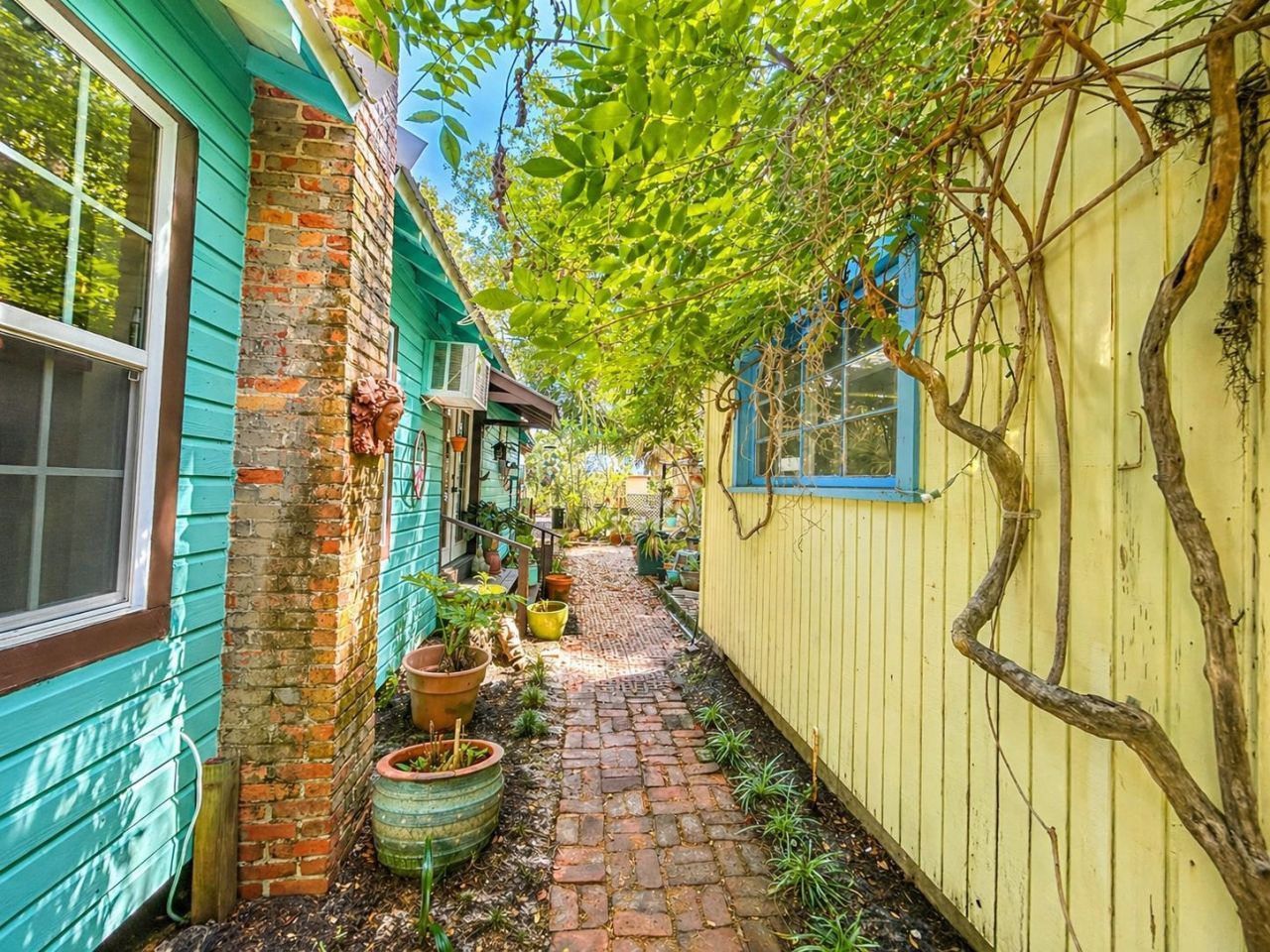 259 Dr Frederick S Humphries Street, Apalachicola, FL 32320 Photo