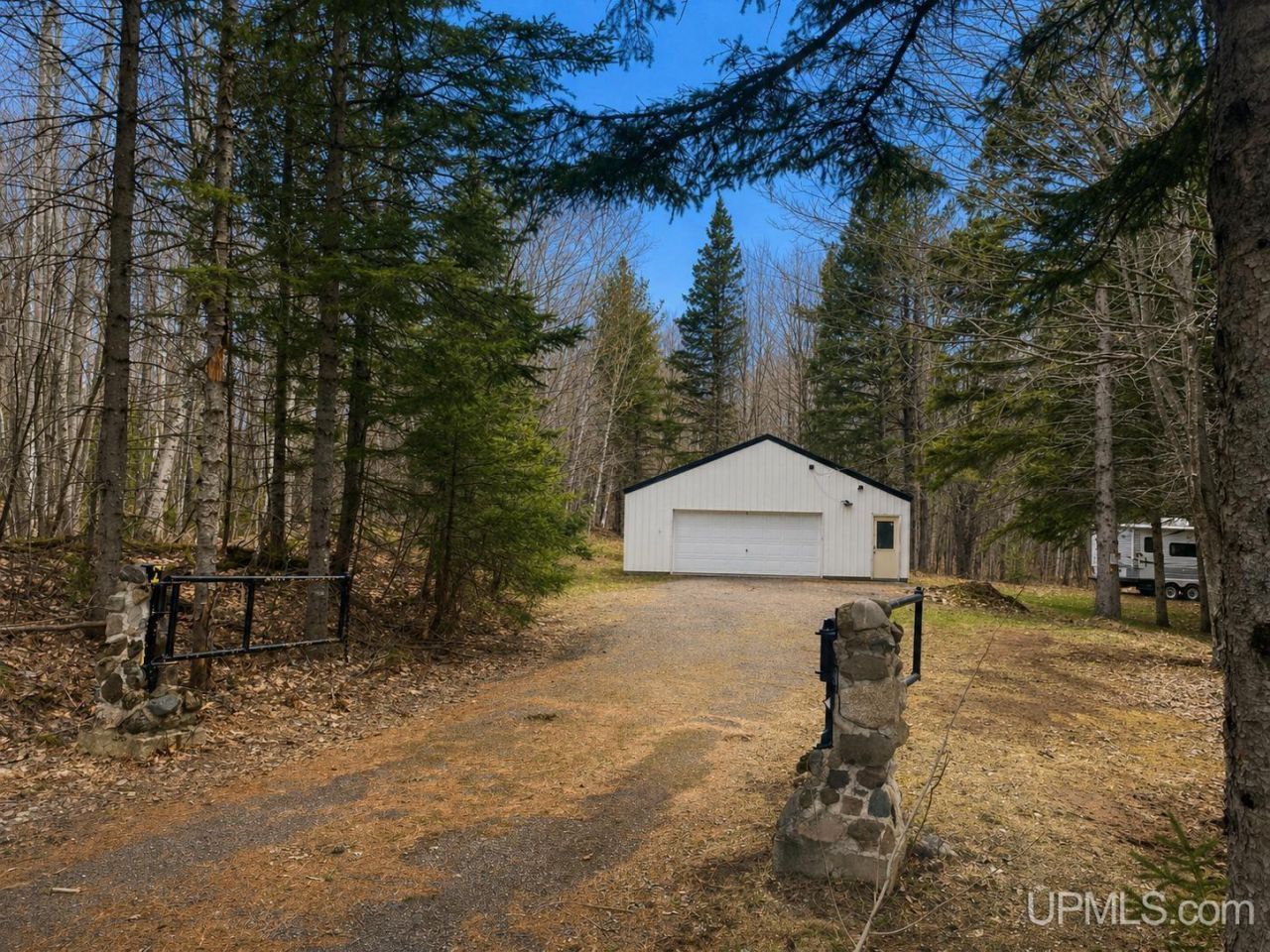 43763 Superior Road, Portage Twp, MI 49931 Main Photo