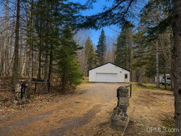 43763 Superior Road, Portage Twp, MI 49931