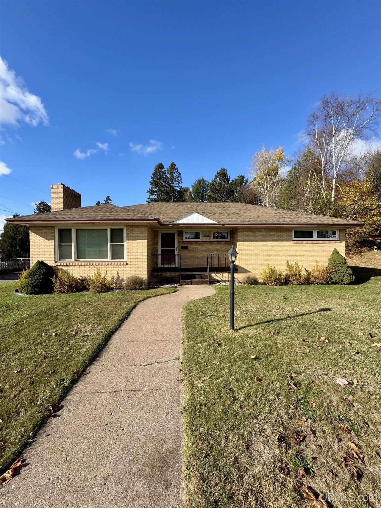 717 White Avenue, Ishpeming, MI 49849 Main Photo