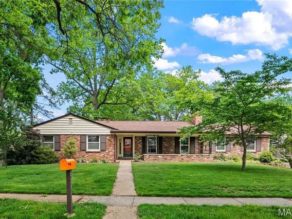 429 Geyer Forest Drive, Kirkwood, MO 63122
