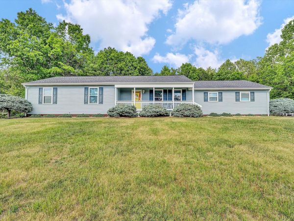 1530 Graybill RD NW, Roanoke, VA 24017