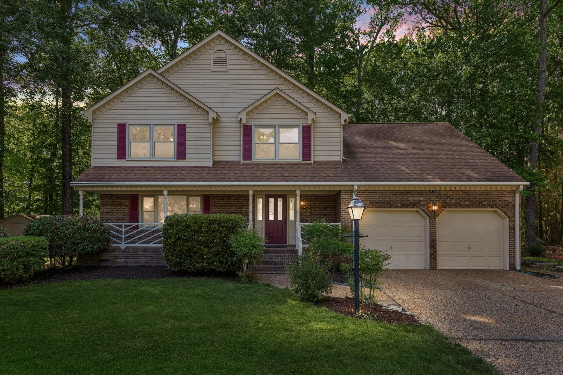 112 Bellows Place, Yorktown, VA 23693 Main Photo