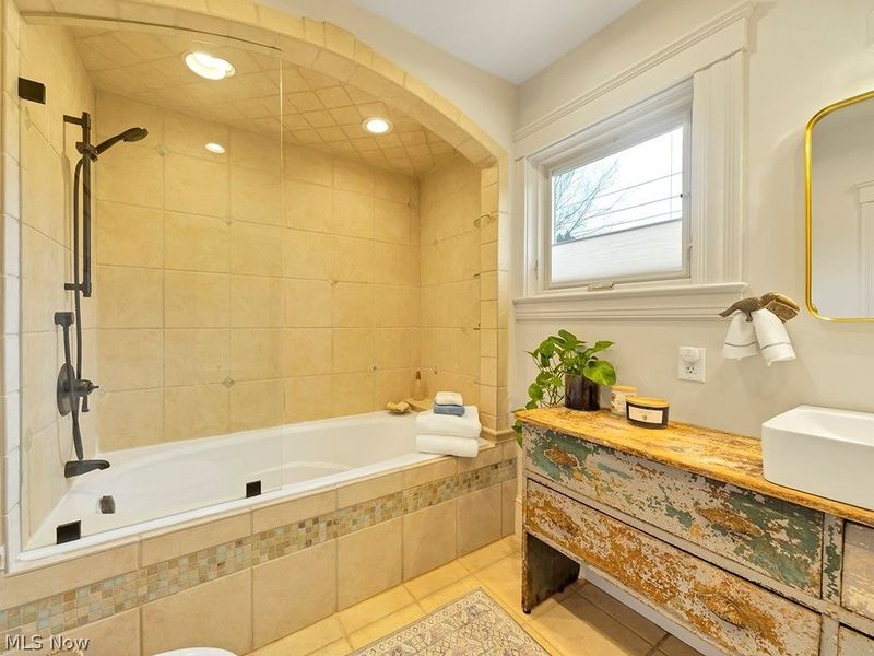 132 South Franklin Street , Chagrin Falls, OH 44022 Photo 25