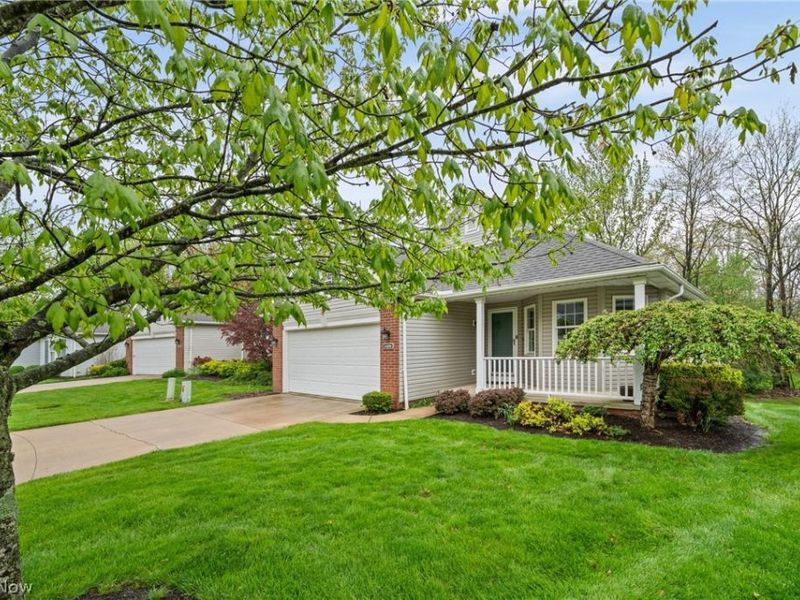 2495 Winesap Drive , Broadview Heights, OH 44147 Photo 3