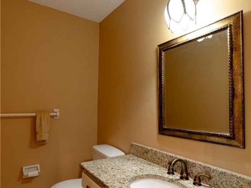 27111 Newton Circle , North Olmsted, OH 44070 Photo 18