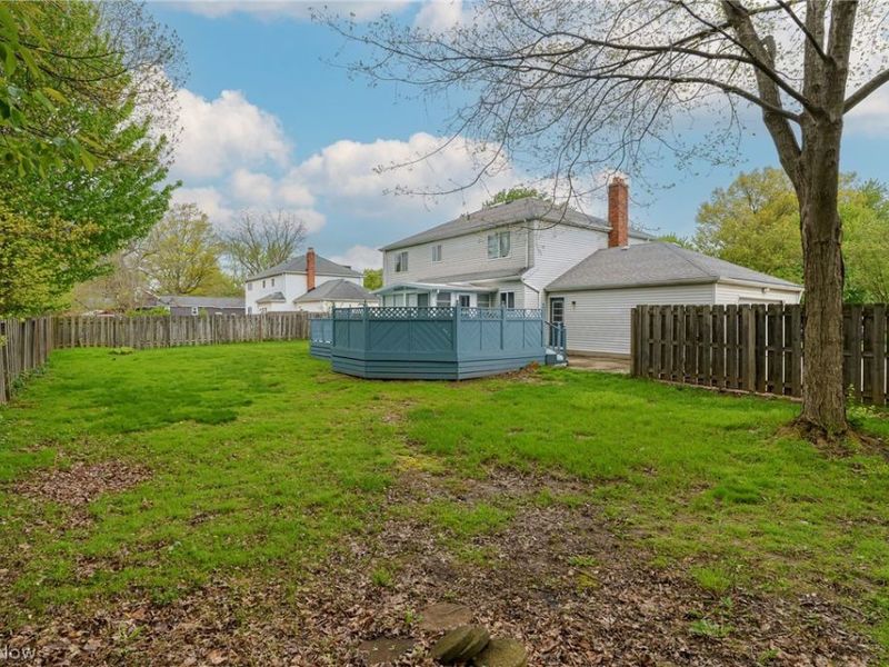27111 Newton Circle , North Olmsted, OH 44070 Photo 3