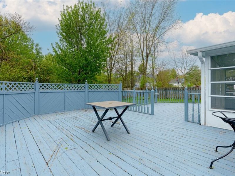 27111 Newton Circle , North Olmsted, OH 44070 Photo 4